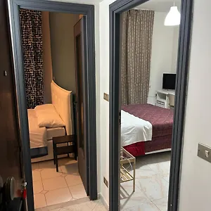  Bed & Breakfast Happy Fly Now